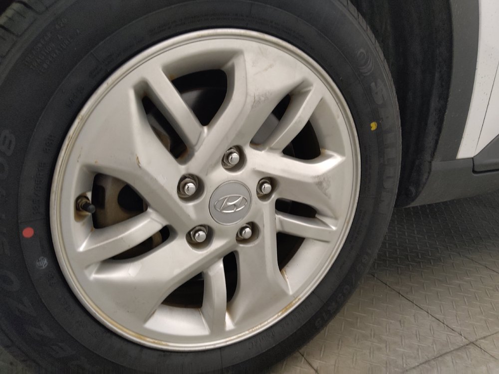 Used 2022 Hyundai Venue SE w/ Cargo Package FWD image 31