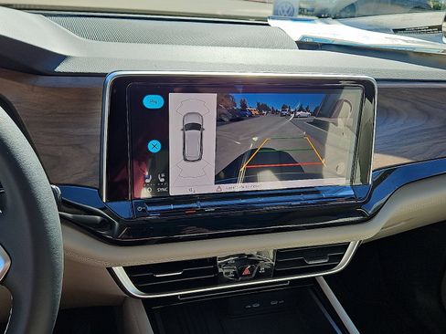 New 2026 Volkswagen Atlas SE image 18