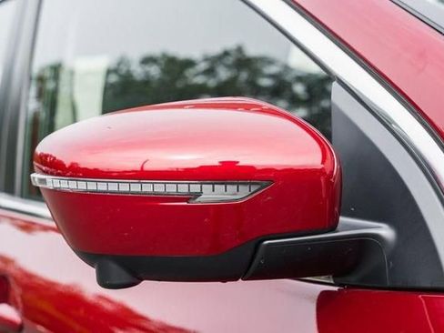 Used 2022 Nissan Rogue Sport SL image 17