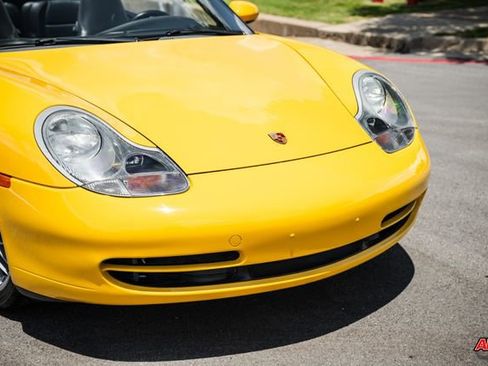 Used 2000 Porsche 911 Carrera 4 image 22