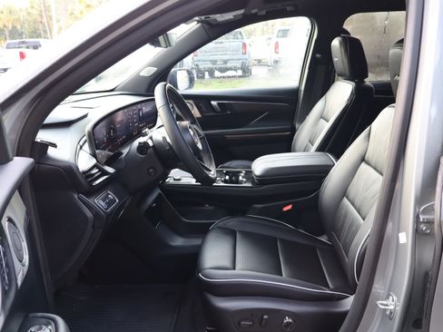 Used 2026 Buick Enclave Avenir w/ Super Cruise Package FWD image 25