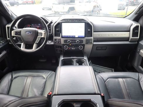 Used 2022 Ford F350 Platinum w/ Tremor Off-Road Package image 18