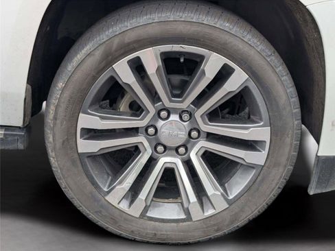 Used 2019 GMC Yukon Denali w/ Denali Ultimate Package AWD/4WD image 39