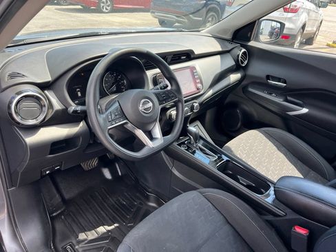 Used 2023 Nissan Kicks SV w/ Exterior Package FWD image 9
