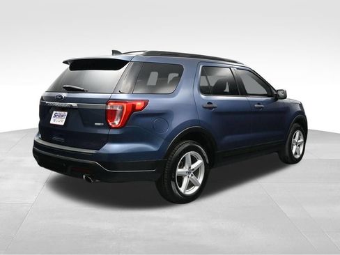 Used 2019 Ford Explorer 4WD w/ Class II Trailer Tow Package image 5