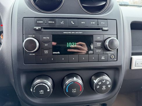 Used 2015 Jeep Compass Sport w/ Power Value Group image 18