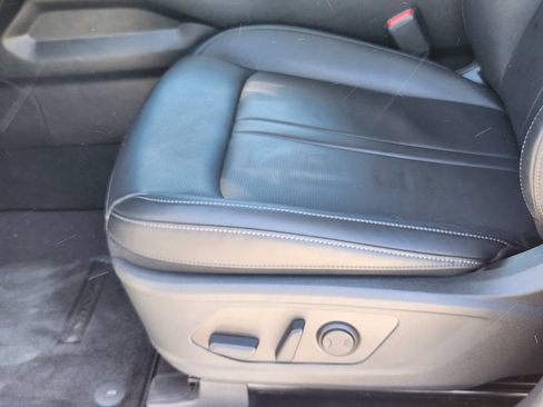Certified 2025 Kia Sorento EX AWD/4WD image 8
