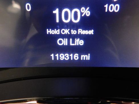 Used 2020 Dodge Durango R/T w/ Technology Group image 34