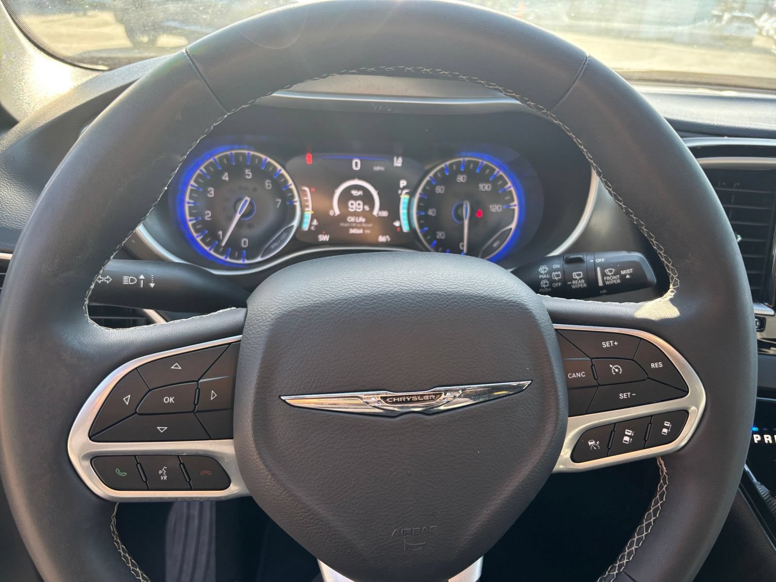 Used 2025 Chrysler Pacifica Select FWD image 29