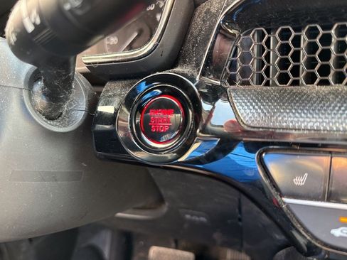 Used 2023 Honda CR-V EX-L image 16