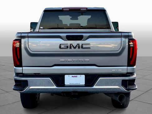 Used 2025 GMC Sierra 2500 SLT w/ SLT Convenience Package image 4