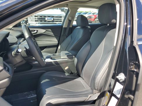 Used 2023 Acura TLX w/ Technology Package image 11