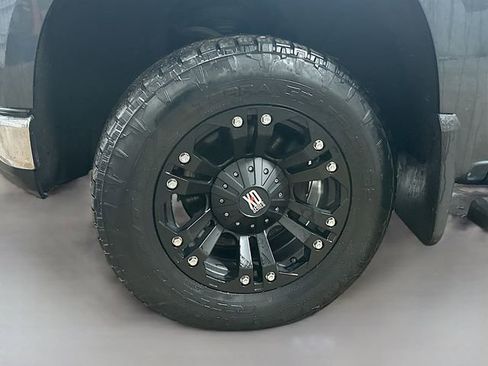 Used 2021 Chevrolet Silverado 1500 LT image 31