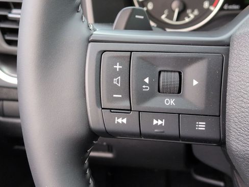 New 2026 Nissan Rogue SV FWD image 17