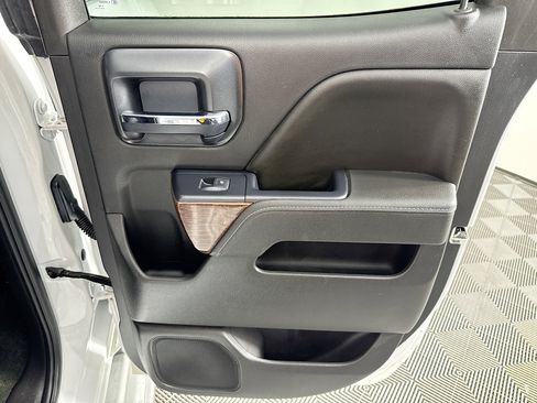 Used 2014 GMC Sierra 1500 SLE image 25