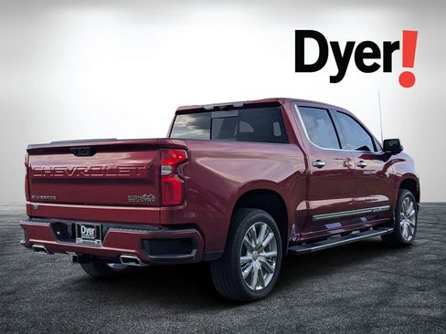 Used 2025 Chevrolet Silverado 1500 High Country w/ High Country Premium Package AWD/4WD image 5