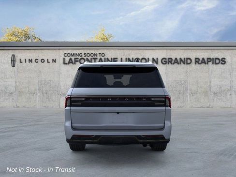 New 2026 Lincoln Navigator L Premier AWD/4WD image 5