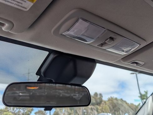 Used 2022 Nissan Frontier S w/ Technology Package RWD image 19
