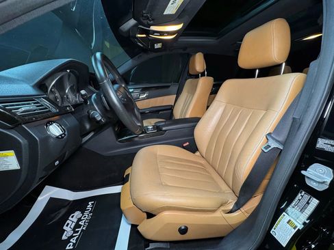 Used 2010 Mercedes-Benz E 550 Sedan image 49