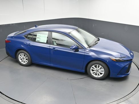 New 2026 Toyota Camry LE image 28