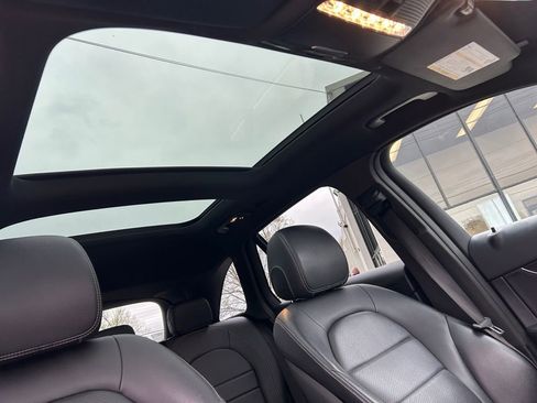 Used 2022 Mercedes-Benz GLC 300 4MATIC image 24
