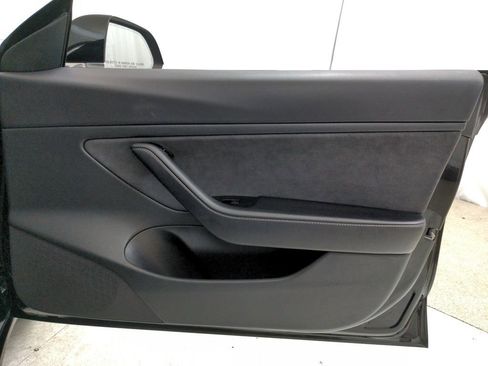 Used 2018 Tesla Model 3 Long Range AWD/4WD image 28