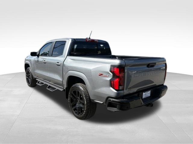 Used 2024 Chevrolet Colorado Z71 w/ Advanced Trailering Package AWD/4WD image 11