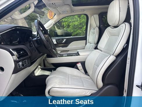 Used 2020 Lincoln Navigator Black Label w/ Cargo Convenience Package AWD/4WD image 18