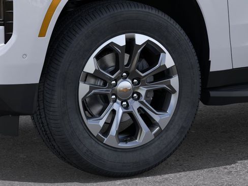 New 2026 Chevrolet Tahoe LT w/ Sun And Tow Package AWD/4WD image 9