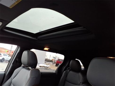 Certified 2021 Toyota Sienna XSE image 16