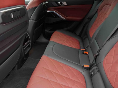 Certified 2025 BMW X6 M60i image 33