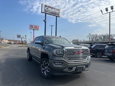 Used 2018 GMC Sierra 1500 Denali w/ Denali Ultimate Package image 2