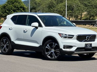 Used 2019 Volvo XC40 T4 Inscription