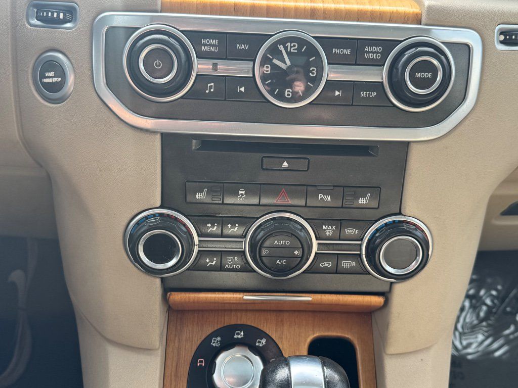 Used 2013 Land Rover LR4 HSE AWD/4WD image 29