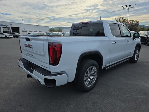 New 2026 GMC Sierra 1500 Denali w/ Technology Package image 3
