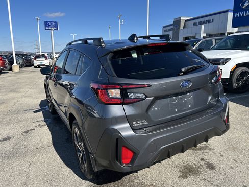 Used 2025 Subaru Crosstrek 2.0i Premium image 13