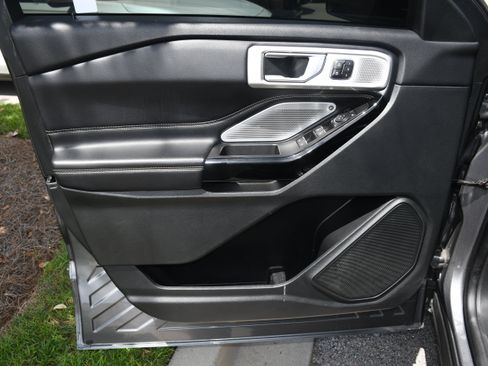 Used 2022 Ford Explorer ST w/ Equipment Group 401A AWD/4WD image 10