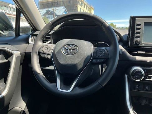 Used 2020 Toyota RAV4 XLE w/ Convenience Package AWD/4WD image 20