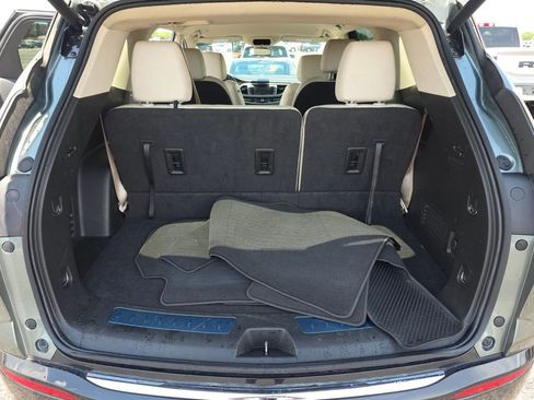 Used 2023 Buick Enclave Essence FWD image 6
