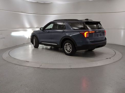 New 2025 Ford Explorer Active image 4