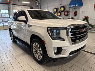 Used 2024 GMC Yukon SLT w/ SLT Luxury Package