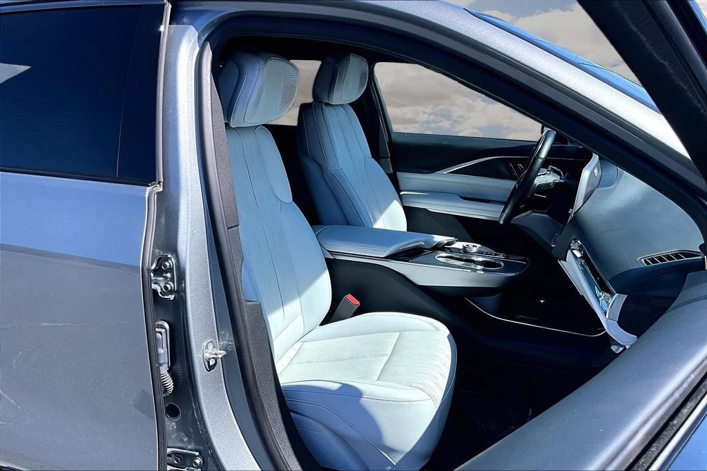 Certified 2024 Cadillac Lyriq Sport AWD/4WD image 29