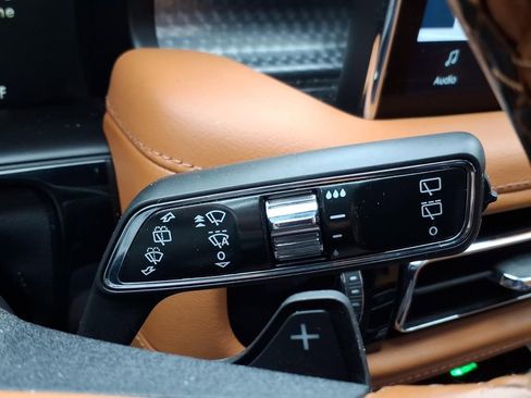 Certified 2022 Lincoln Nautilus Black Label AWD/4WD image 27