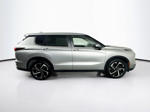 Used 2024 Mitsubishi Outlander SE AWD/4WD image 10