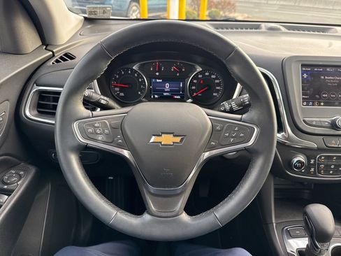 Used 2023 Chevrolet Equinox LT image 38