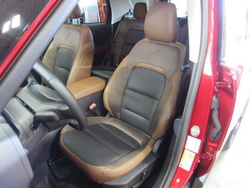Used 2025 Ford Bronco Sport Outer Banks AWD/4WD image 13