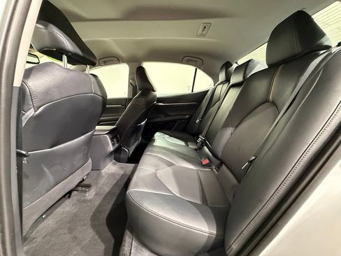Certified 2020 Toyota Camry XLE w/ Carpet Mat Package FWD image 17