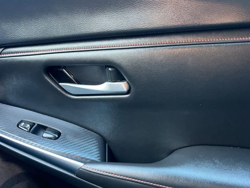 Certified 2024 Nissan Sentra SR FWD image 19