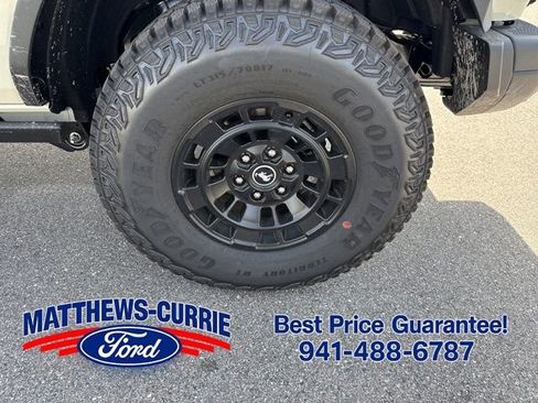 New 2026 Ford Bronco Badlands AWD/4WD image 14