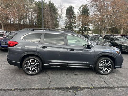 New 2026 Subaru Ascent Limited w/ Popular Package #1 AWD/4WD image 8